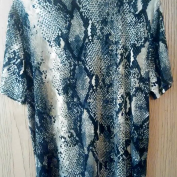 Blouse - Picture 2 of 3